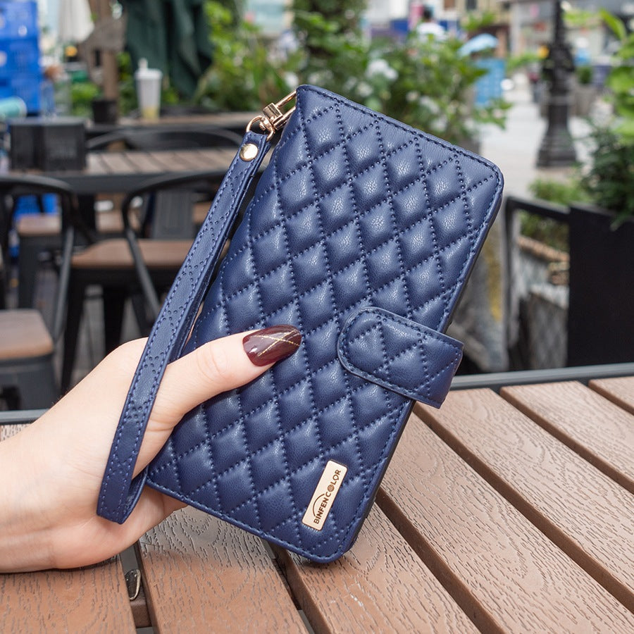 User holding TPU leather wallet case for iPhone 15