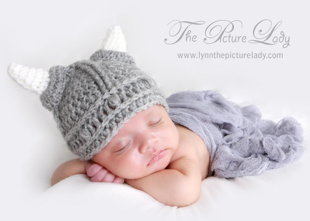 Handcrafted Crochet Baby Photography Hat with Horns Image 1