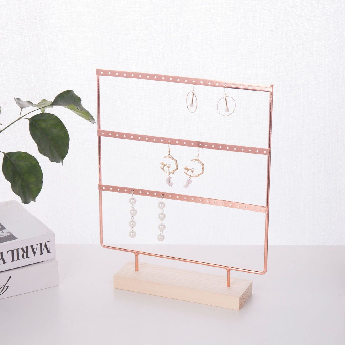 Elegant White Earring Stand for Stylish Storage - Image 7