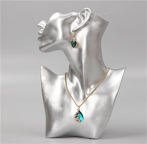 Elegant Resin Mannequin Jewelry Stand minimalistic design
