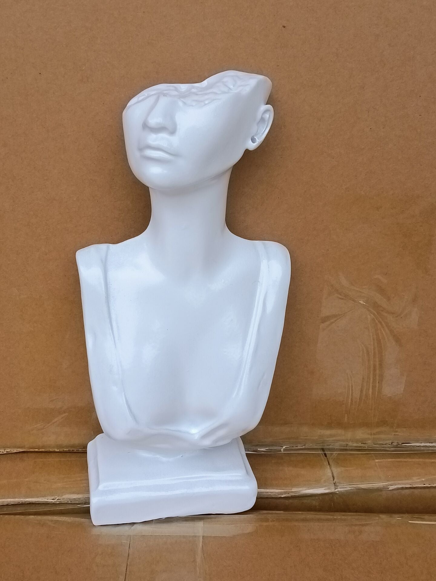 Elegant Resin Mannequin Jewelry Stand side view