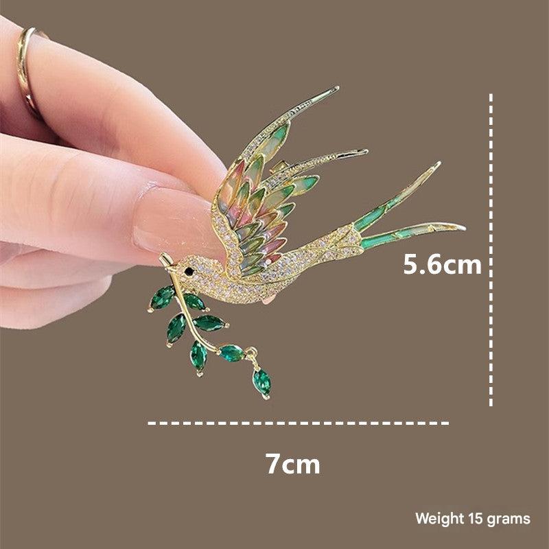 Detailed brooch craftsmanship