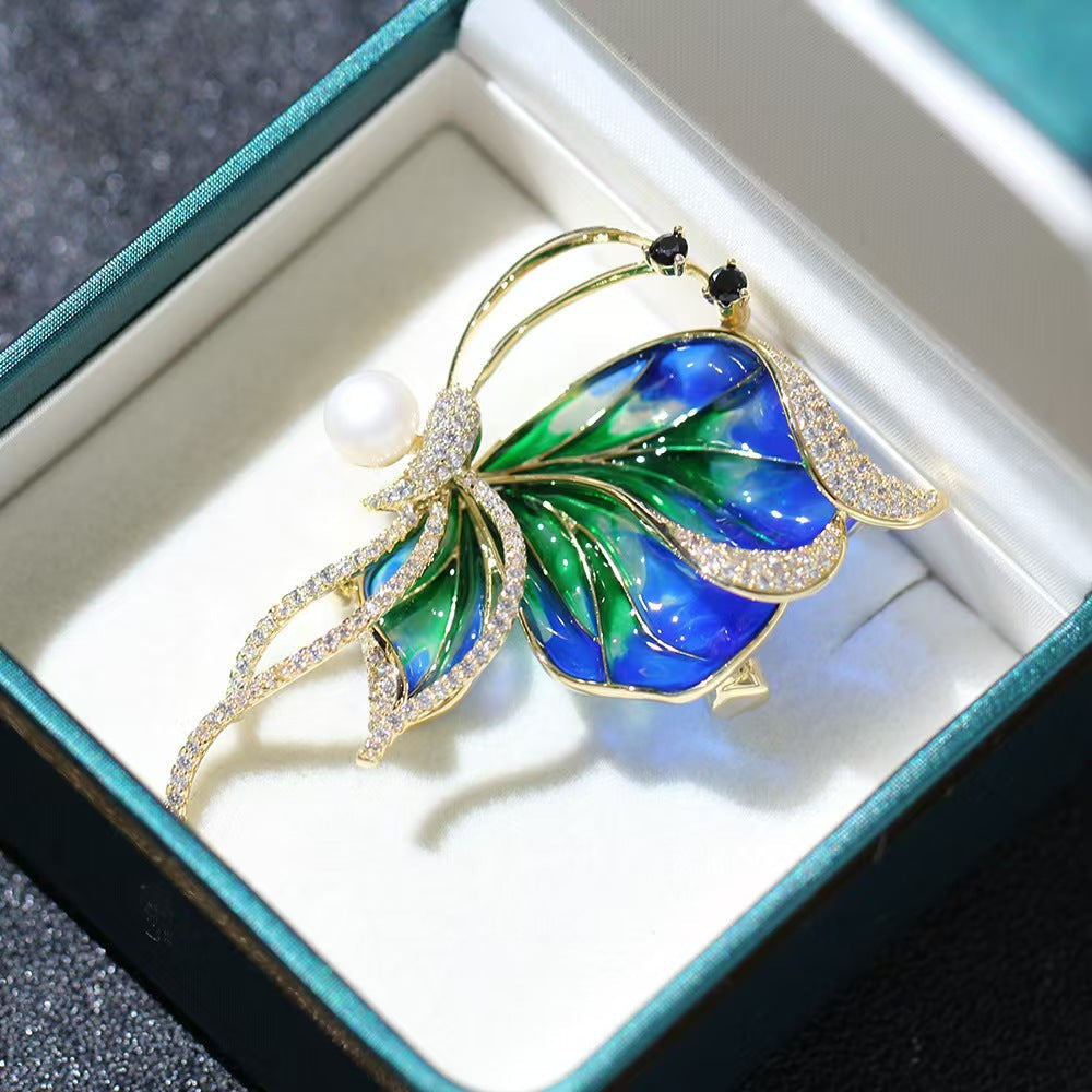 Elegant Butterfly Brooch Image 9 - Colorful Options