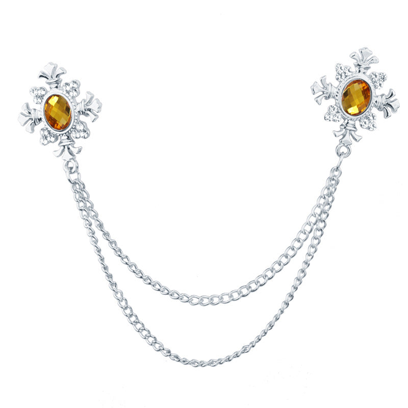 Stylish brooch worn by a model image 7