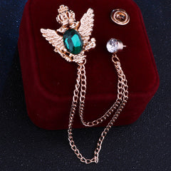 Displaying multiple colour options of eagle brooch