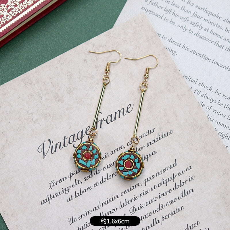 Artistic vintage earrings in mixed materials
