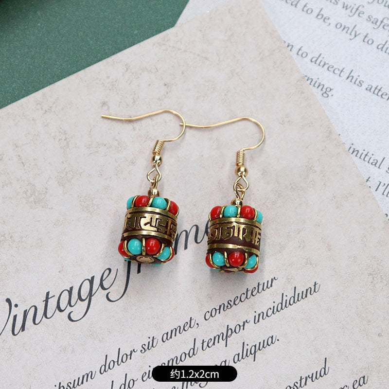 Stunning vintage look earrings for women