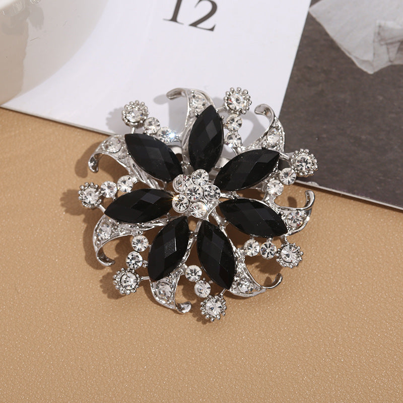Premium Alloy Flower Brooch Pin - Image 1
