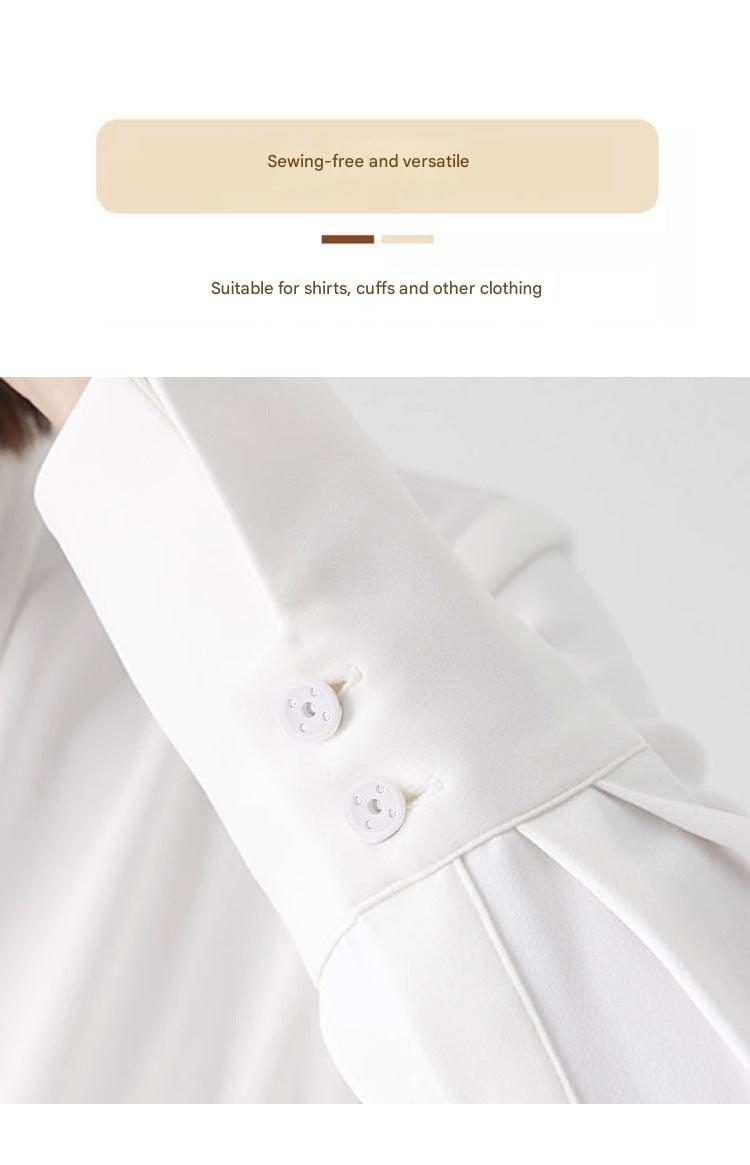 Reusable clothing buttons in packaging