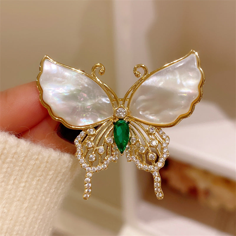 Versatile Brooch Style Options