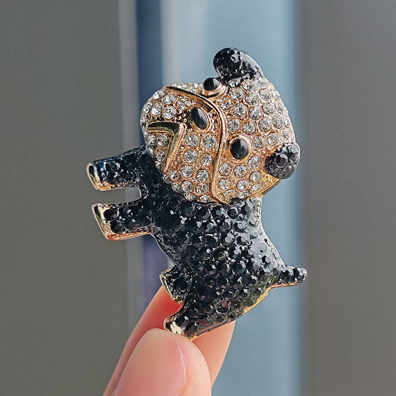 Brooch design from the back showing clasp