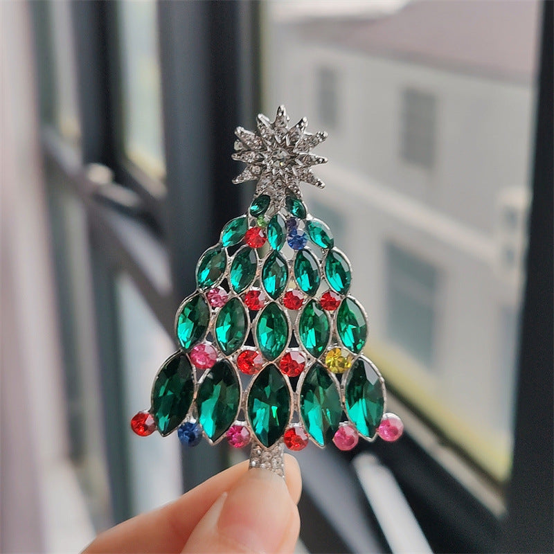 Rhinestone brooch highlighting winter fashion trends