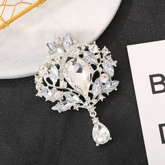 Elegant Vintage Floral Brooch Pin image 1