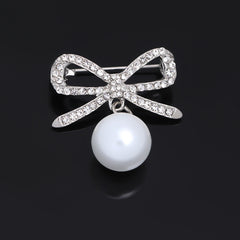 Elegant Vintage Floral Brooch Pin image 9