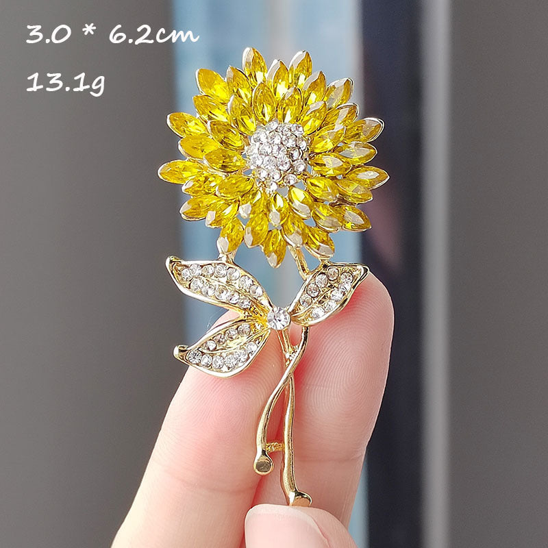 Elegant fashion accessory for women