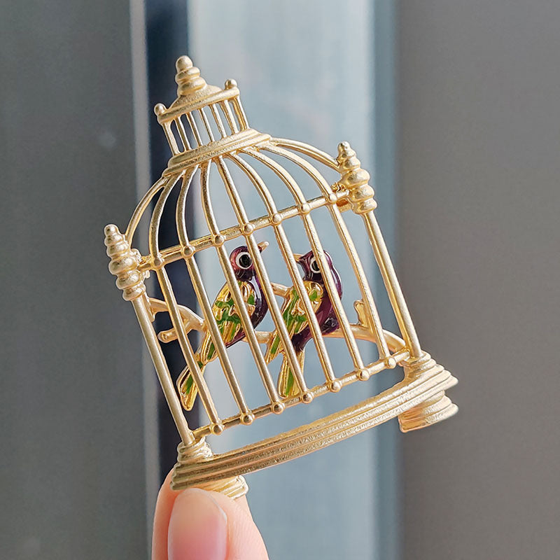 Close-up of Elegant Vintage Birdcage Brooch - Image 2
