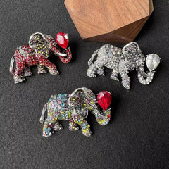 Durable Alloy Brooch for Long Lasting Wear - Image 3