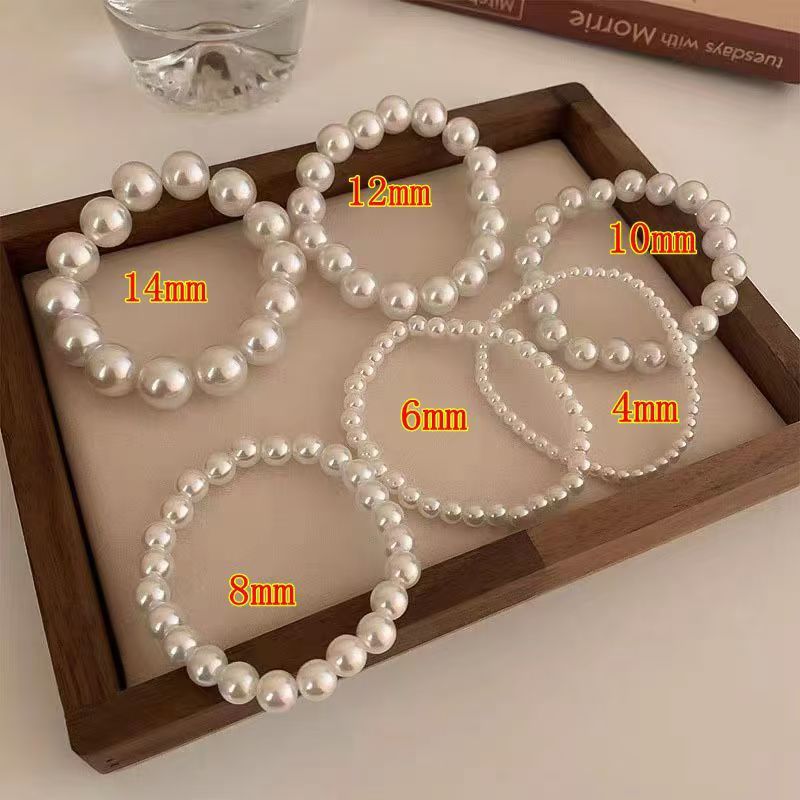 Chic Women's Silver Pearl Necklace Image 3