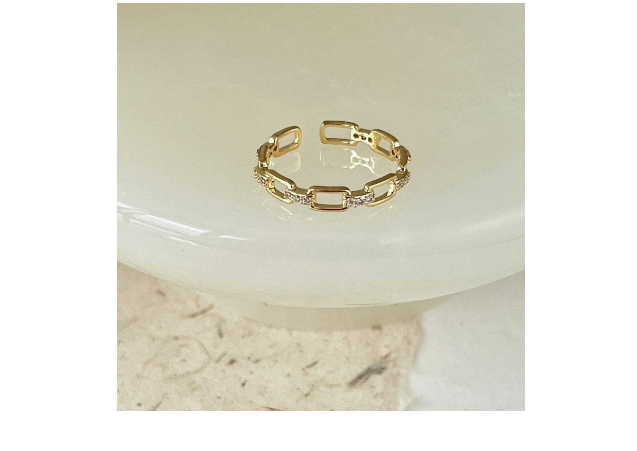 Fashionable ring perfect for special occasions