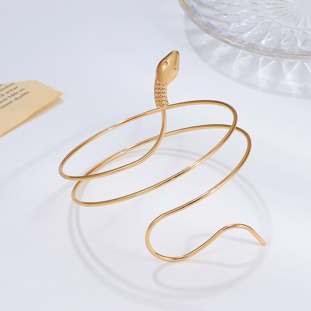 Chic animal design bracelet - stylish accessory image 2