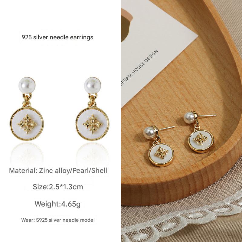 Multiple colour options of pearl earrings 5