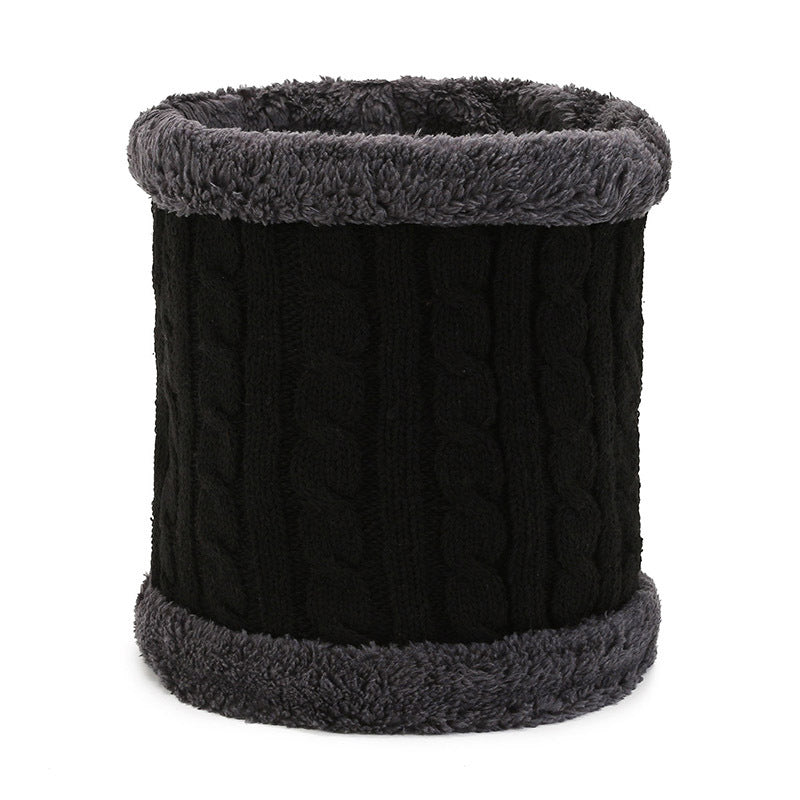 Knitted neck warmer in burgundy