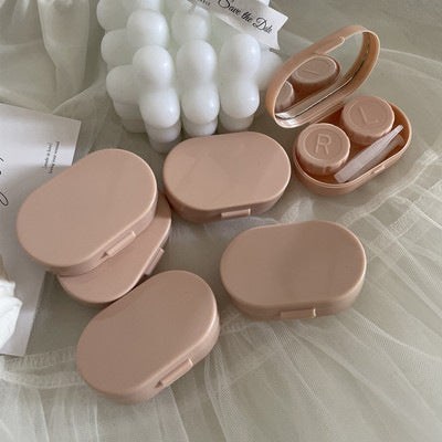 Range of colours in stylish lens case