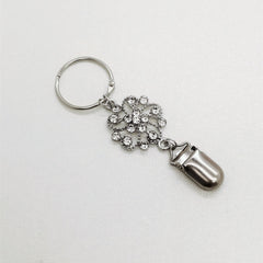 Multi-Purpose Travel Hat Clip front view